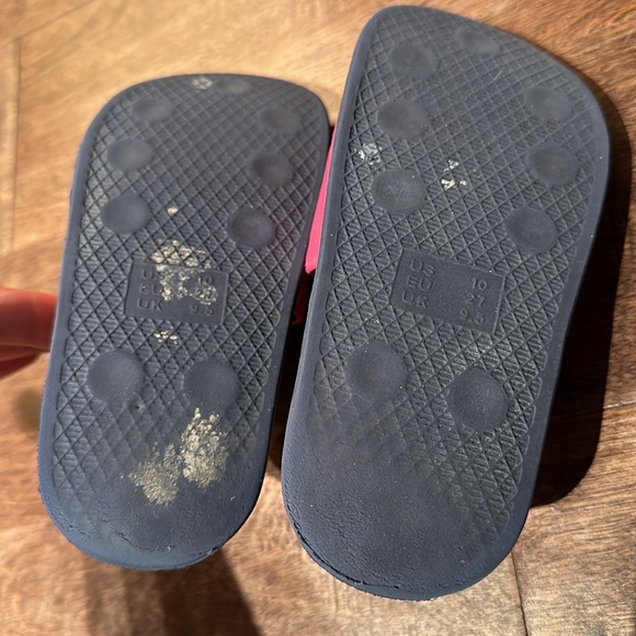 Hatley Girl Flip Flops - Picture 4 of 4